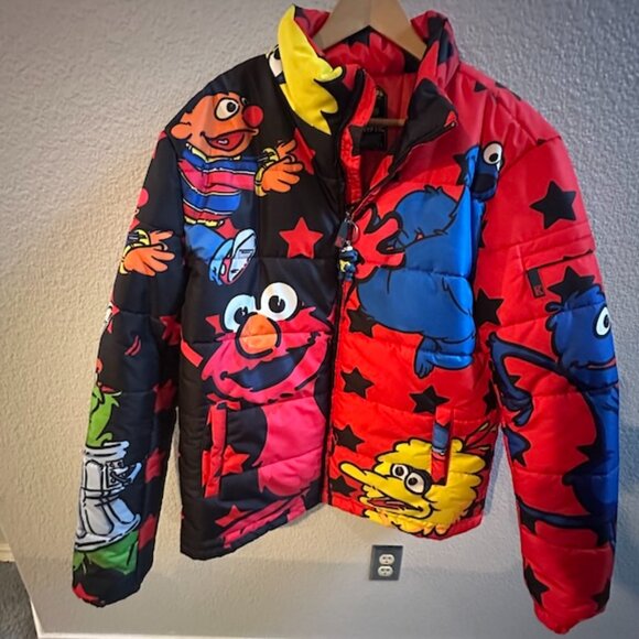 de Kryptic x Sesame Street Puffer Jacket XL NWOT - Sesame Workshop 2020 Big Bird - Picture 15 of 15
